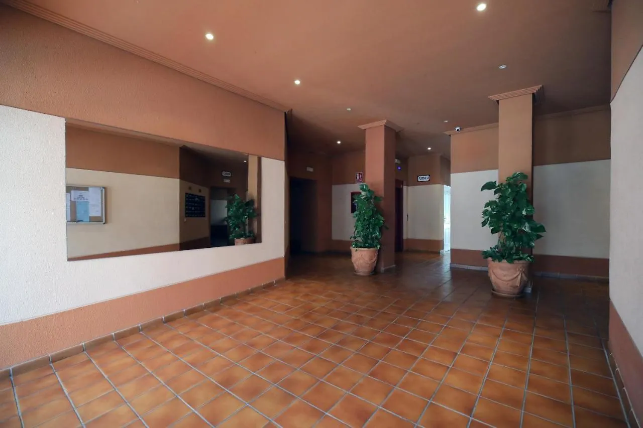 Ferienwohnung Marbella Sleeps 8 Aircon Secure Underground Parking Free Netflix Fast Internet